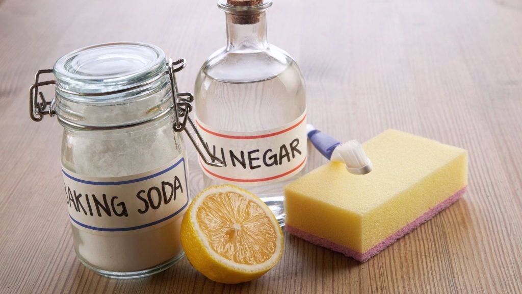 Tajemství, jak udržet potrubí v čistotě a bez zápachu pomocí pouhých 3 ingrediencí