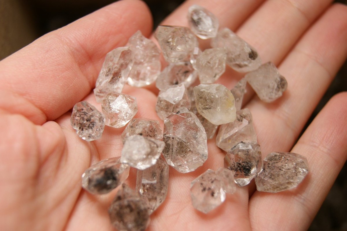 Bezprecedentní klimatický jev: na Zemi budou podle vědců padat diamantové deště