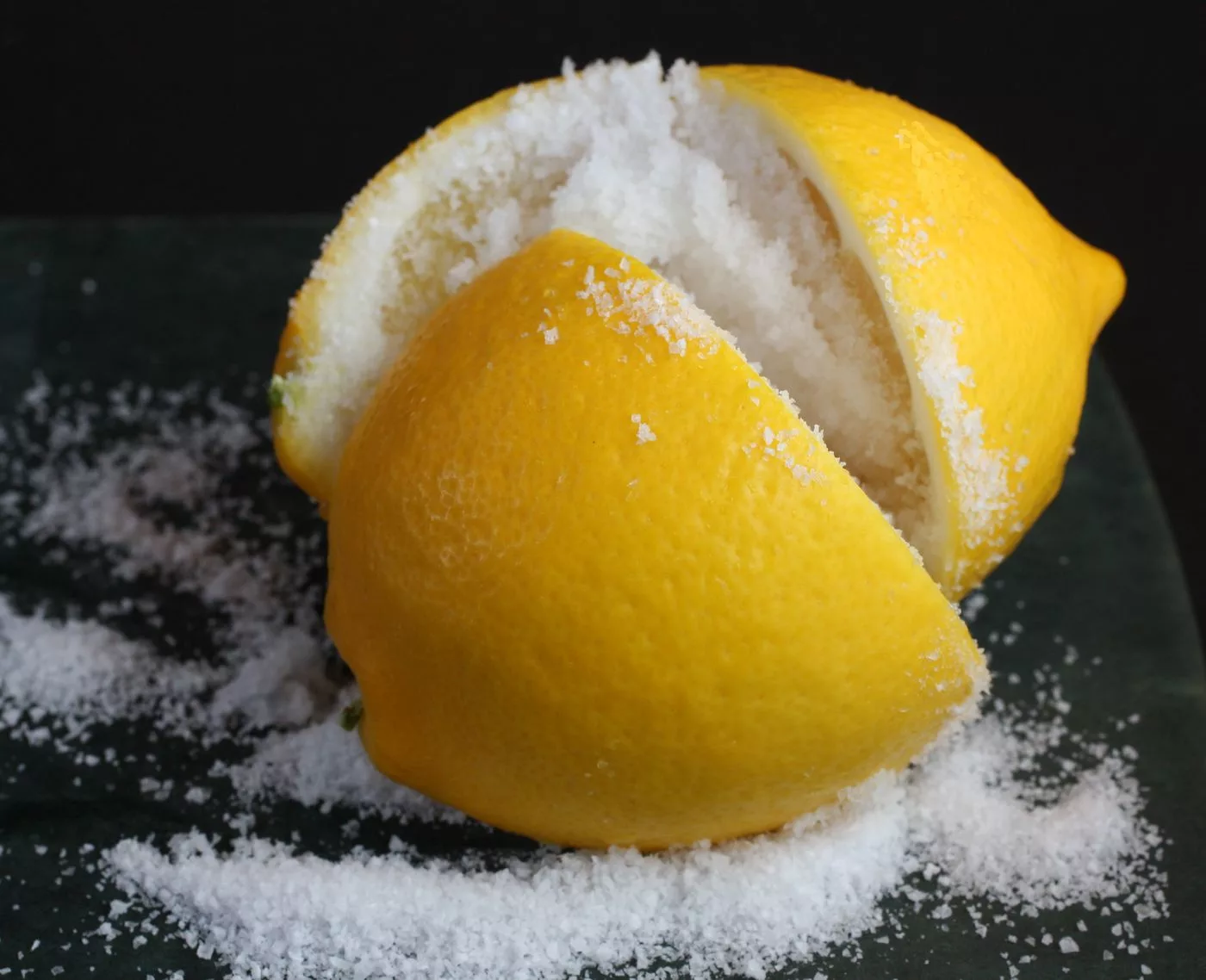 Citron a sůl: dva zaručené tipy, které promění vaši kuchyni